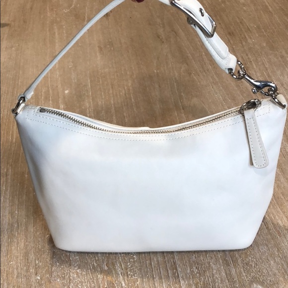 Vintage Coach Off White Hobo - Picture 2 of 5